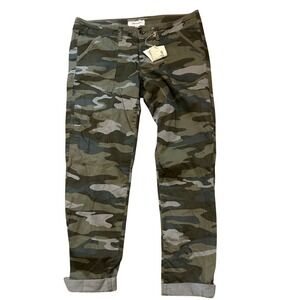 NWT Rewind Camo Pants Juniors 11 Lightweight Cropped Style